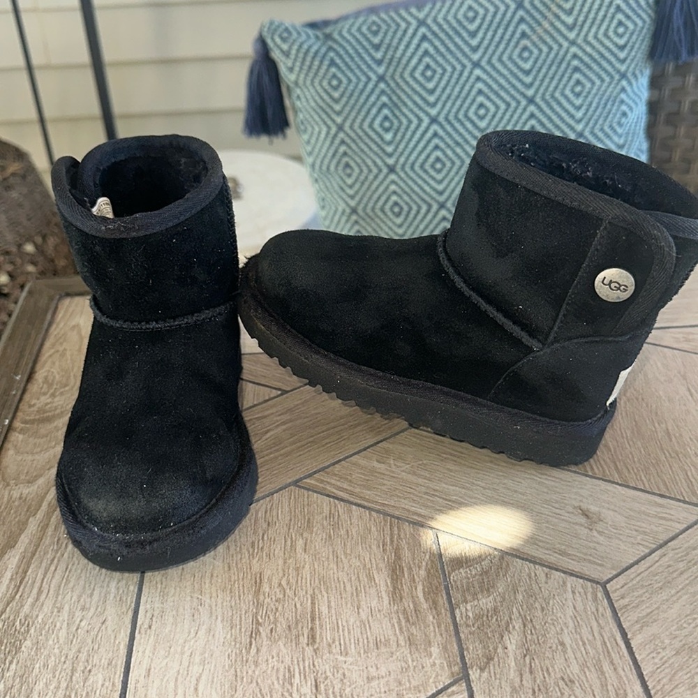 Toddler Uggs - UGG Jona Boot